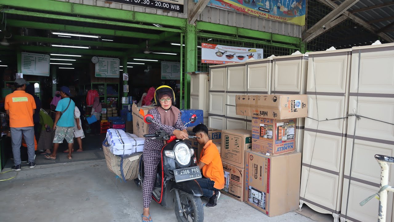 Mall Baru vs Tradisi Parcel Lebaran: Siapa yang Akan Menang di Cilacap?